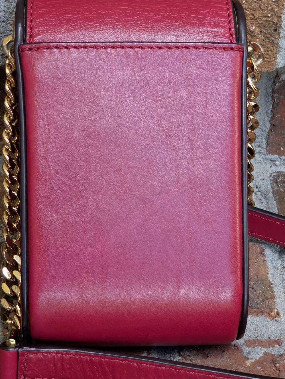 Michael Kors Red Scout Leather Crossbody Bag - Picture 4 of 12